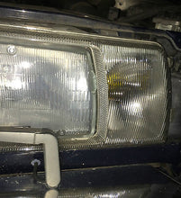 Mercedes W126 Headlight, Turn Signal, Wiper Motor Assembly w Trim Complete Right