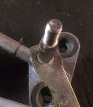 97-03 BMW E39 5-series Windshield Wiper Assembly w/ Motor Part # 61.61-8 385 218