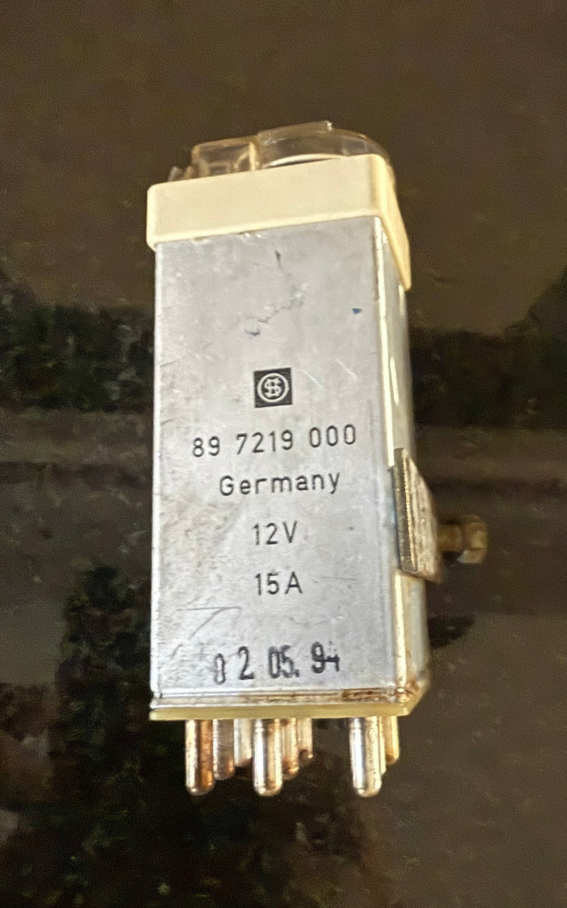 メルセデスベンツ W124 純正OVPリレー 000 540 67 45 Mercedes-Benz OVP Relay 000-540-67-45 Siemens 12V 15A W124 W201
