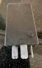 BMW Hazard Relay  61361388546  12V  61.36-1 388 546   7-pin Relay