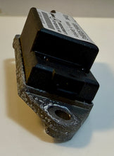 Mercedes-Benz OEM Temic Airbag Crash Sensor 001 820 56 26 Supplemental Restraint System (SRS) Impact Sensor 0018205626