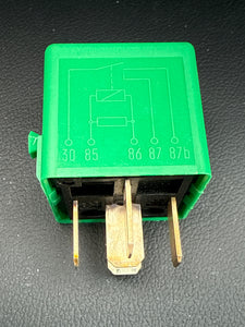 BMW Relay 61.36-8 353 447 (Siemens)   61368353447    V23134-N52-X171