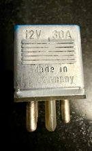 Genuine Mercedes-Benz W201 190e Relay 0015425919 4-Pin 899855 12V 30A Alloy Housing