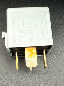 BMW Relay 61.36-1 393 403 Siemens Grey 5-Pin ABS 1393403    V23134-B57-X152