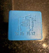 Genuine Mercedes-Benz W201 190e Relay 0015425919 4-Pin 899855 12V 30A Alloy Housing